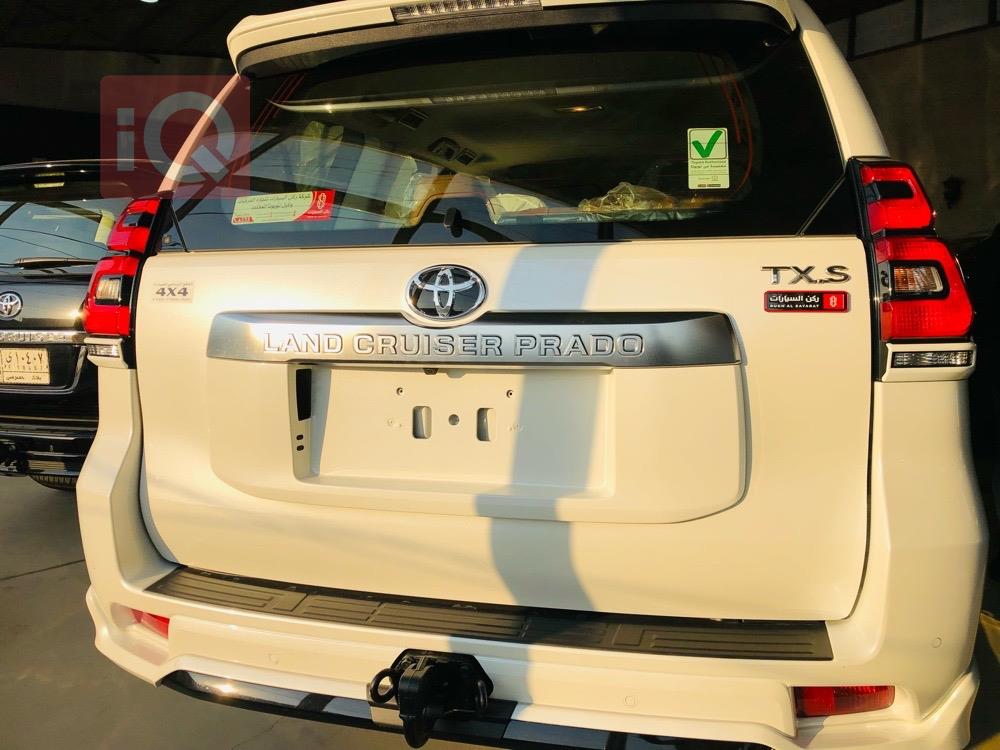 تۆیۆتا لاندكروزر پرادۆ